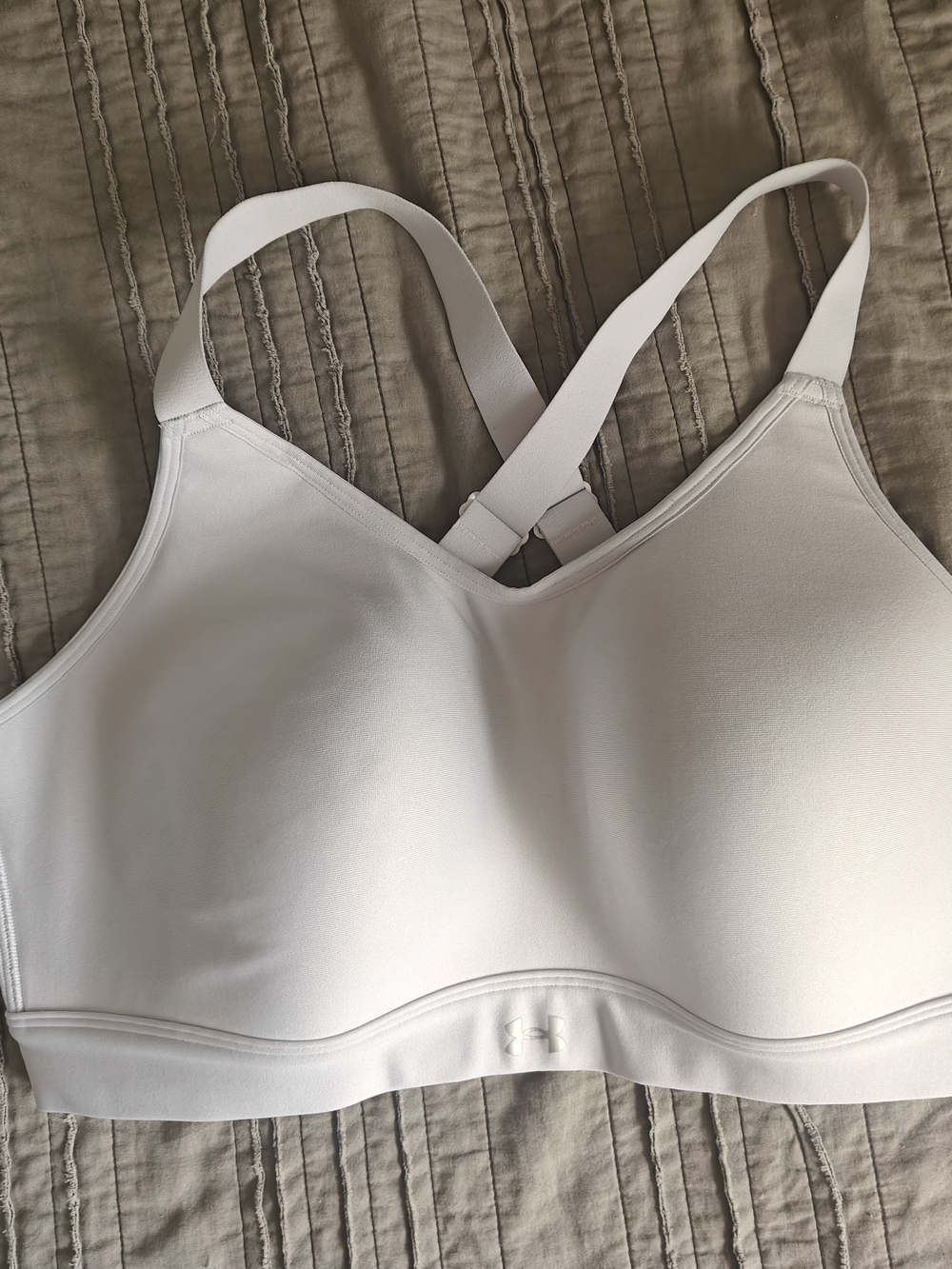 Under Armour White Crossback Sports Bra